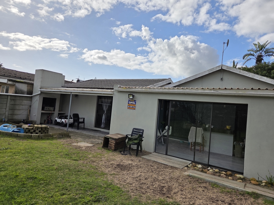 3 Bedroom Property for Sale in Windsor Park Western Cape
